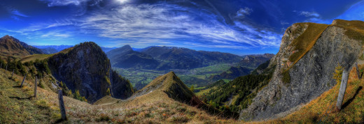 747539 (a): :4200x1436